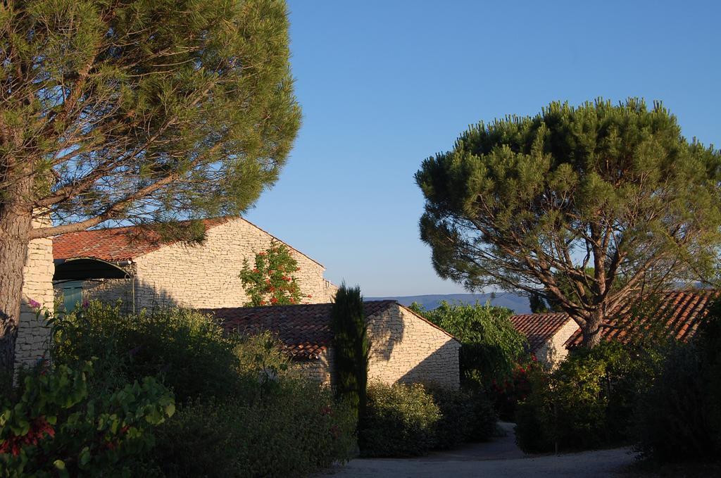 Cypres Du Paradis A Gordes Exterior photo