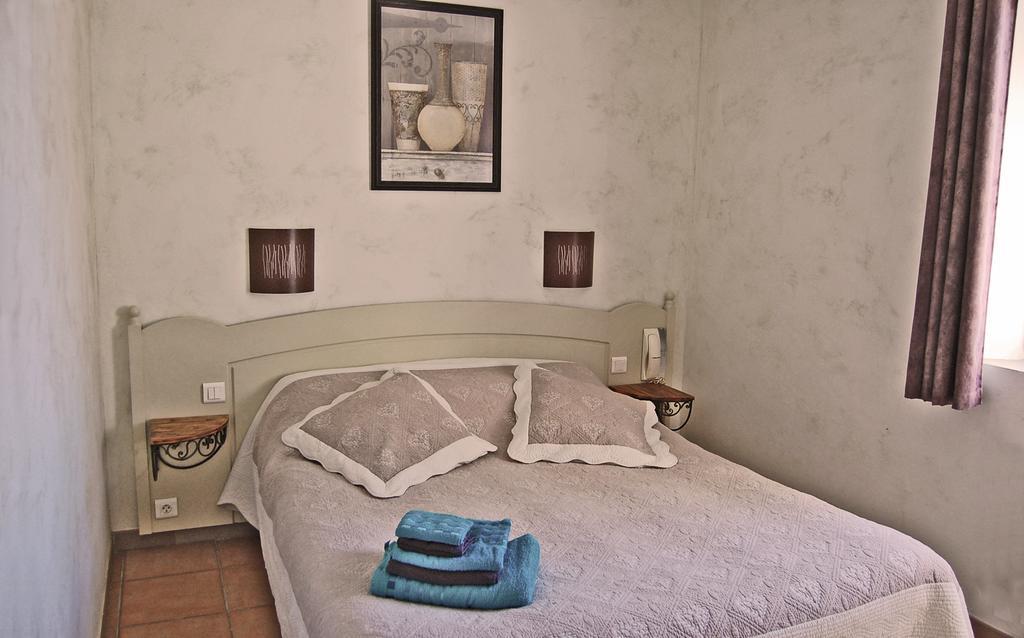 Cypres Du Paradis A Gordes Exterior photo